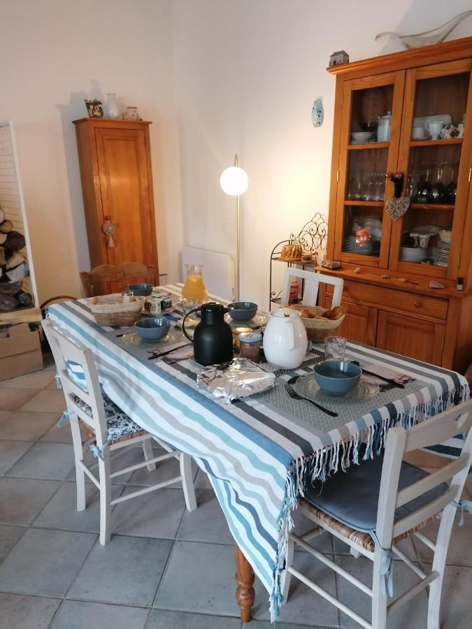 Chambre D'Hotes Esprit De Famille Landreville Экстерьер фото